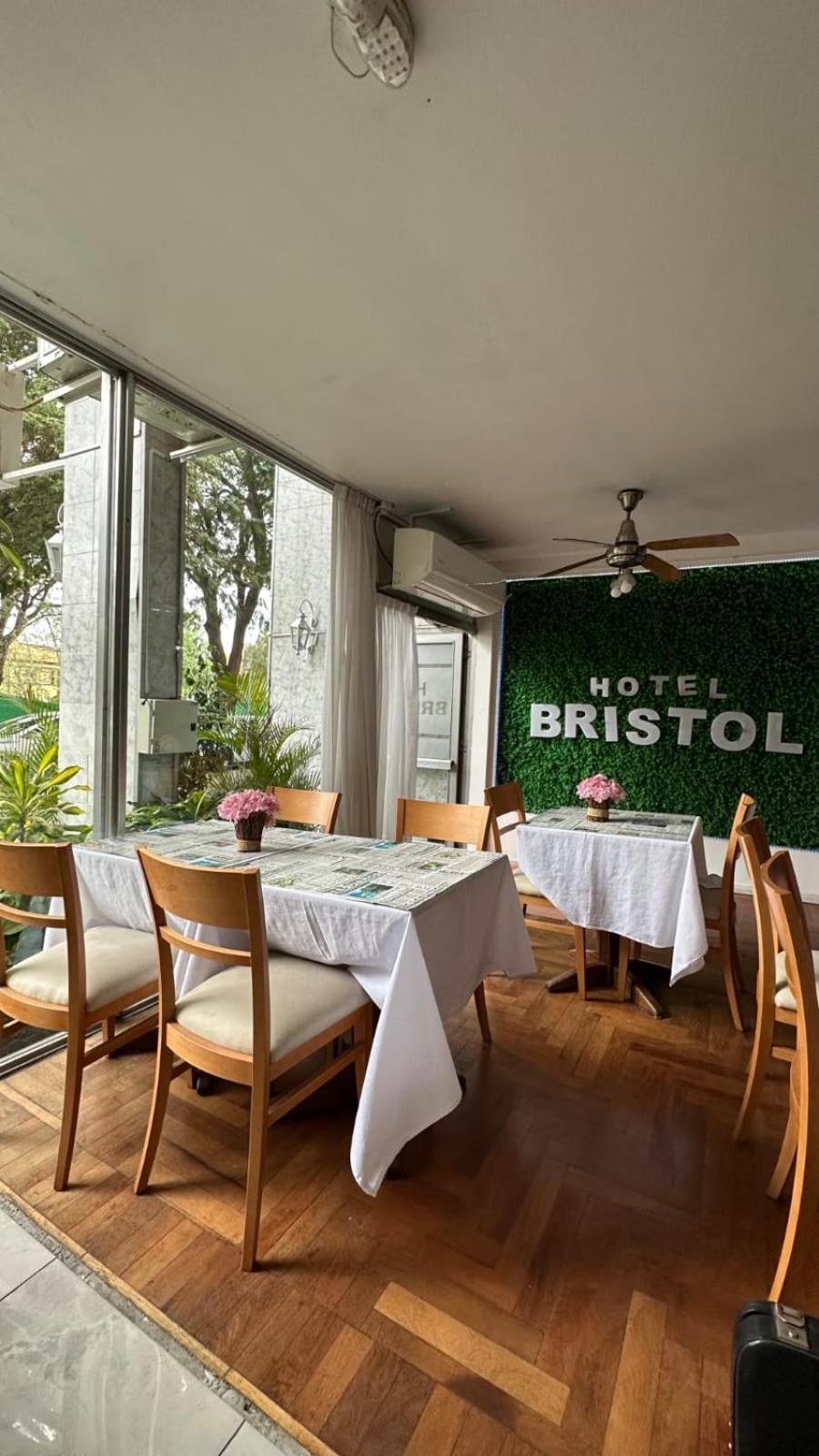 Hotel Bristol 코르도바 외부 사진